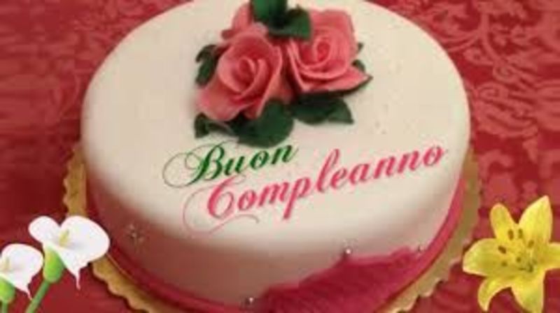 Frasi Auguri per il Compleanno con la torta (6)